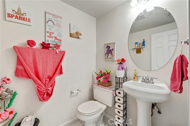 Detail Gallery Image 18 of 45 For 11036 Windcrest Ct, Adelanto,  CA 92301 - 4 Beds | 2/1 Baths