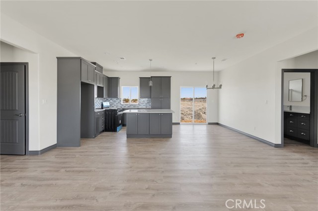 Detail Gallery Image 6 of 36 For 12015 Rosado Rd, Pinon Hills,  CA 92372 - 4 Beds | 2/1 Baths