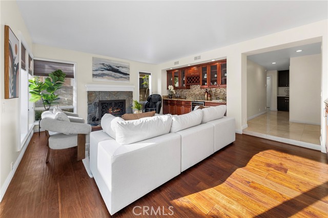 2712 N Roxbury Street, Orange CA: https://media.crmls.org/medias/cefa4a10-d4d5-4557-91f4-5bebd8fd3e55.jpg