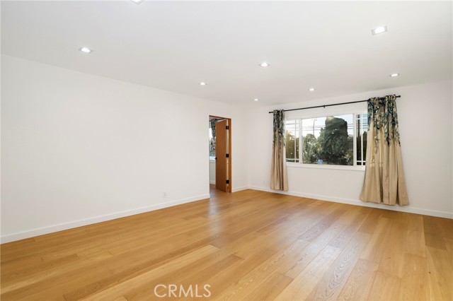 Detail Gallery Image 25 of 47 For 9742 Farralone, Chatsworth,  CA 91311 - 4 Beds | 3/1 Baths