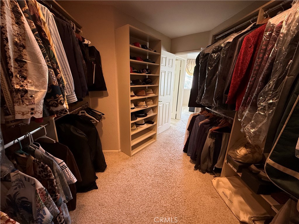 https://media.crmls.org/medias/cefaa089-e518-44ee-8dcb-1d037ebd4266.jpg?preset=X-Large