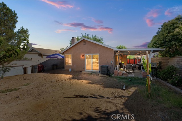 2701 Juniper Drive, Palmdale CA: https://media.crmls.org/medias/cefafa68-f271-4361-a5f8-f807a06781b7.jpg