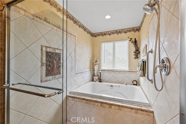 Detail Gallery Image 19 of 29 For 10538 Balcom Ave, Granada Hills,  CA 91344 - 3 Beds | 3/1 Baths