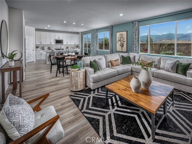 19513 Hanging Rock Road, Lake Elsinore CA: https://media.crmls.org/medias/cefb4177-76dc-4e8d-b891-eddb550d47e8.jpg