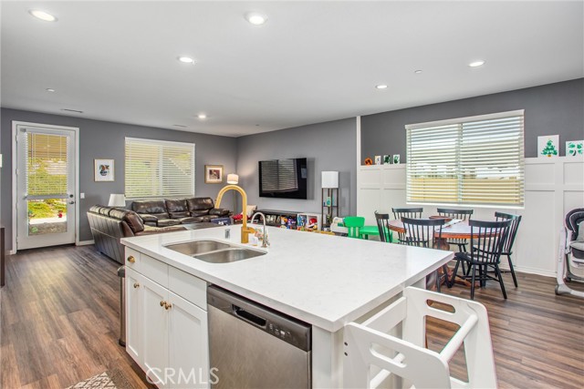 14134 Cerignola Circle, Beaumont CA: https://media.crmls.org/medias/cefc37ab-2f1e-4bac-97df-cac2fe03cf49.jpg