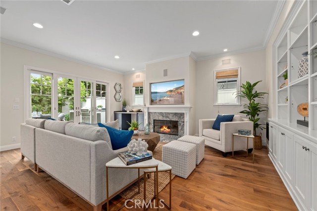 652 26th Street, Manhattan Beach, California 90266, 5 Bedrooms Bedrooms, ,2 BathroomsBathrooms,Residential,Sold,26th,SB21213872