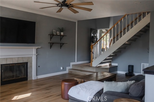 Detail Gallery Image 4 of 29 For 28724 Magnolia Way, Saugus,  CA 91390 - 3 Beds | 2/1 Baths