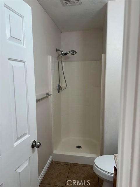 16585 Pine Street, Hesperia CA: https://media.crmls.org/medias/cefcd258-2790-46ea-801b-199399103e4a.jpg