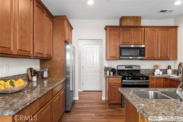 Detail Gallery Image 19 of 47 For 215 Danielson Ln, Chico,  CA 95973 - 3 Beds | 2 Baths
