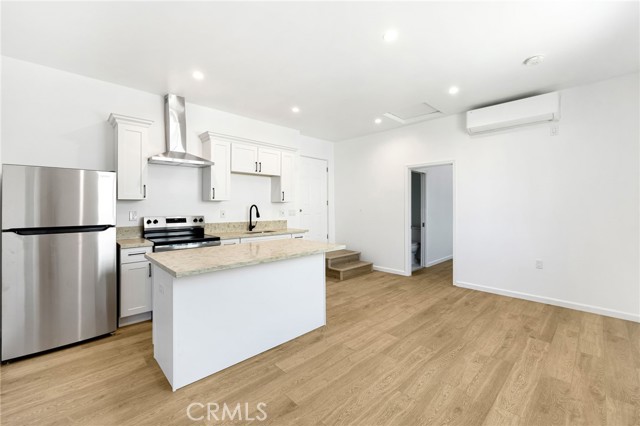 1375 N Mentor Avenue, Pasadena CA: https://media.crmls.org/medias/cefdc7ba-4305-405f-917f-5f697cce172d.jpg