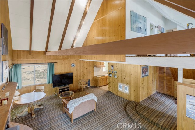 Detail Gallery Image 5 of 30 For 30687 Ferndale Dr, Running Springs,  CA 92382 - 2 Beds | 2 Baths