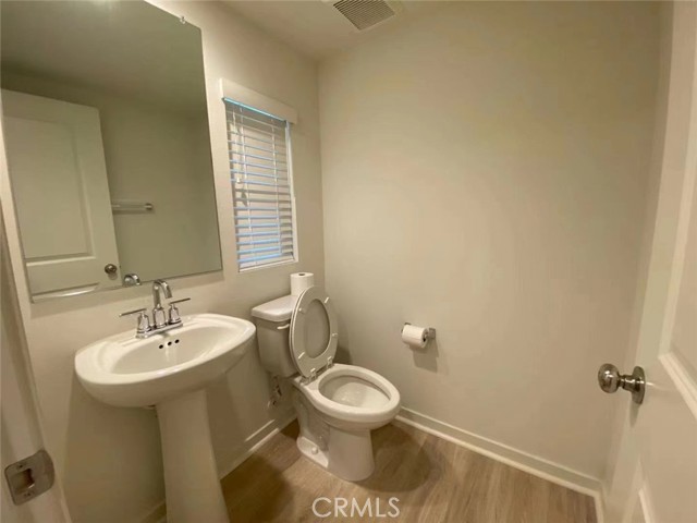143 Frame, Irvine CA: https://media.crmls.org/medias/cefee0a7-6850-4c82-b342-346b0948e3ac.jpg