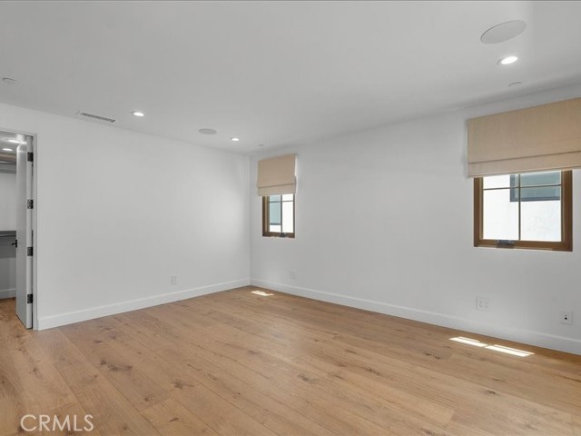 Detail Gallery Image 35 of 61 For 505 Bayview Dr, Manhattan Beach,  CA 90266 - 3 Beds | 3/1 Baths