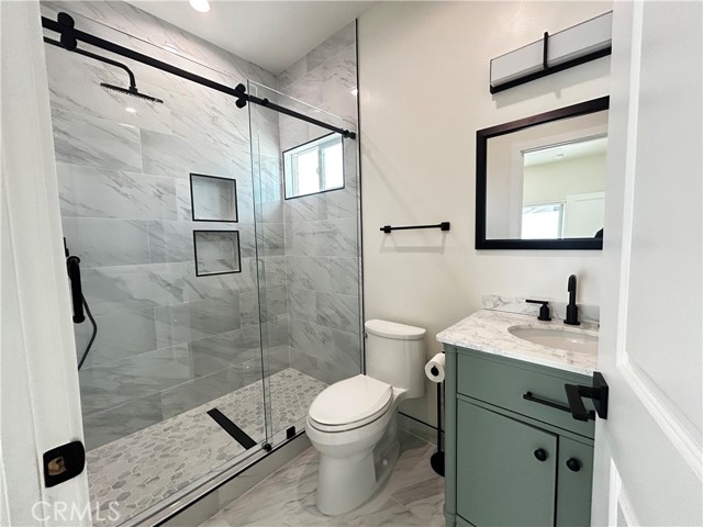 Detail Gallery Image 20 of 21 For 1016 N Ontario #1018,  Burbank,  CA 91505 - 2 Beds | 2 Baths