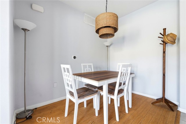 Detail Gallery Image 9 of 24 For 250 N First St #336,  Burbank,  CA 91502 - 2 Beds | 2 Baths