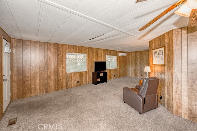 Detail Gallery Image 8 of 25 For 15439 Jersey Street #16,  –,  CA 91345 - 2 Beds | 2 Baths