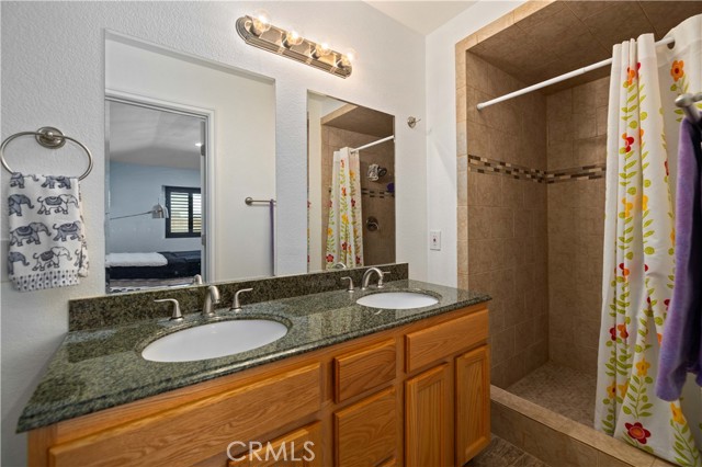 9332 Evelyn Avenue, California City CA: https://media.crmls.org/medias/cf02e3db-81ce-43a4-be9a-6dde3b5e2159.jpg
