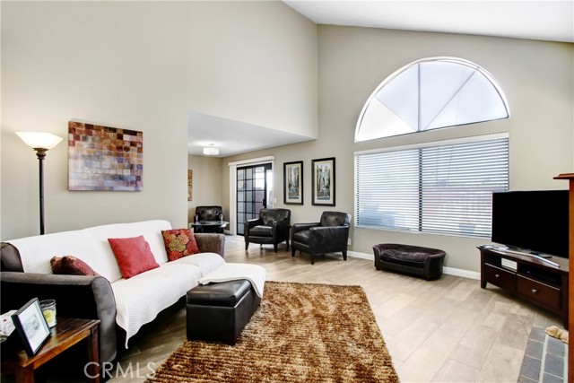 Image 4 of 32 For 5840 Fairlane Drive