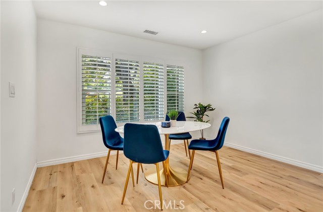 Detail Gallery Image 11 of 75 For 16127 Hartsook St, Encino,  CA 91436 - 4 Beds | 2/1 Baths