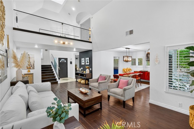Detail Gallery Image 5 of 29 For 24456 Mockingbird Ct, Valencia,  CA 91355 - 3 Beds | 3 Baths