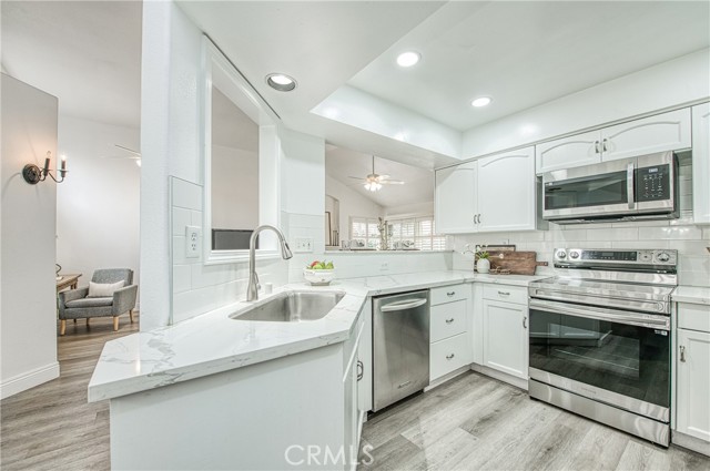 Detail Gallery Image 7 of 25 For 9225 N Bramwell St, Fresno,  CA 93720 - 3 Beds | 2 Baths