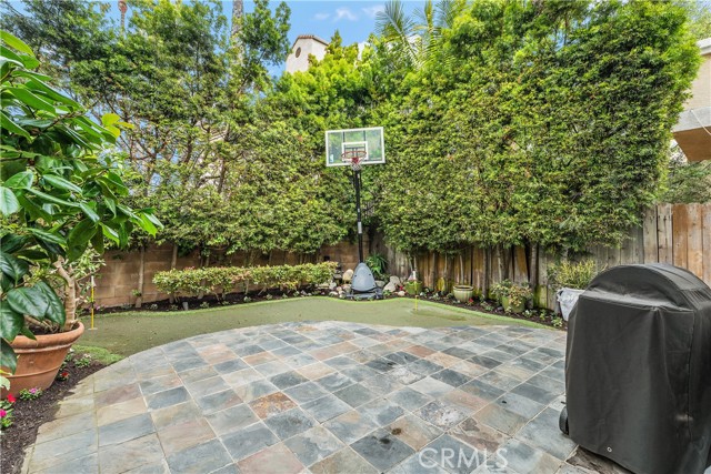 117 Alabama Street, Huntington Beach CA: https://media.crmls.org/medias/cf044d05-c6a1-4179-9442-53e477ad4050.jpg
