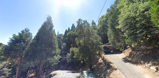320 Zermatt Dr, Crestline, CA, 92325 320 Zermatt Dr, Crestline, CA, 92325