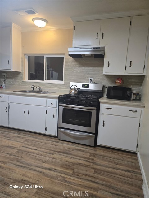 Detail Gallery Image 2 of 15 For 4779 Houghton, Corning,  CA 96021 - 2 Beds | 1 Baths