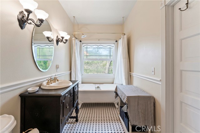 Detail Gallery Image 48 of 70 For 27601 Cedarwood Drive, Lake Arrowhead,  CA 92352 - 4 Beds | 3 Baths