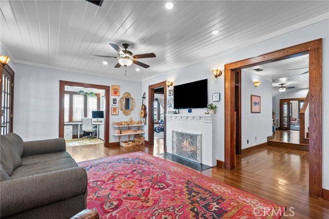 1719 Monte Vista Street, Pasadena CA: https://media.crmls.org/medias/cf06740f-4ad2-433c-aa72-d70e794489db.jpg