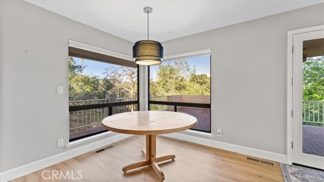 29 Zepher Way, Oroville CA: https://media.crmls.org/medias/cf06b8ba-5a9c-4ba4-b506-ef0223cd3c2d.jpg