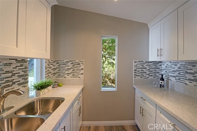 Detail Gallery Image 9 of 73 For 84 Sherwood Dr, Westlake Village,  CA 91361 - 3 Beds | 2 Baths