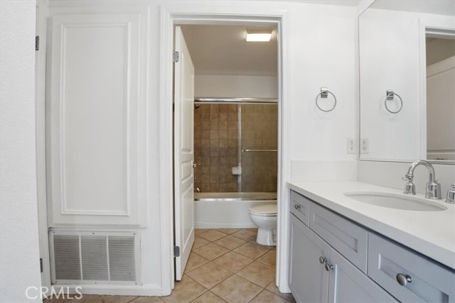 Detail Gallery Image 30 of 44 For 7320 Hawthorn Ave #108,  Los Angeles,  CA 90046 - 2 Beds | 2 Baths