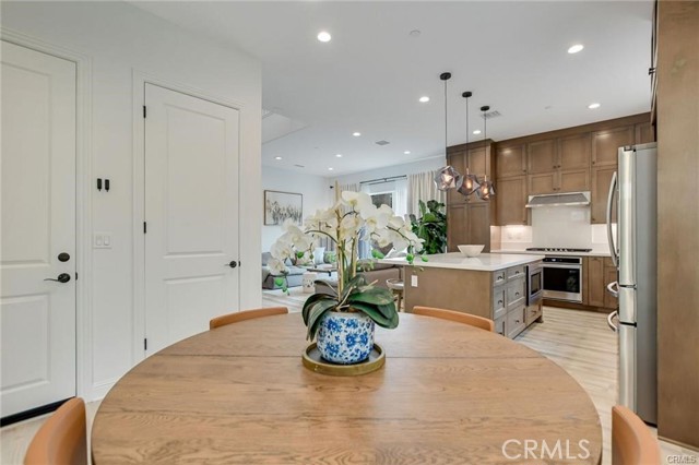 Detail Gallery Image 15 of 45 For 20831 W Acorn, Porter Ranch,  CA 91326 - 4 Beds | 3 Baths