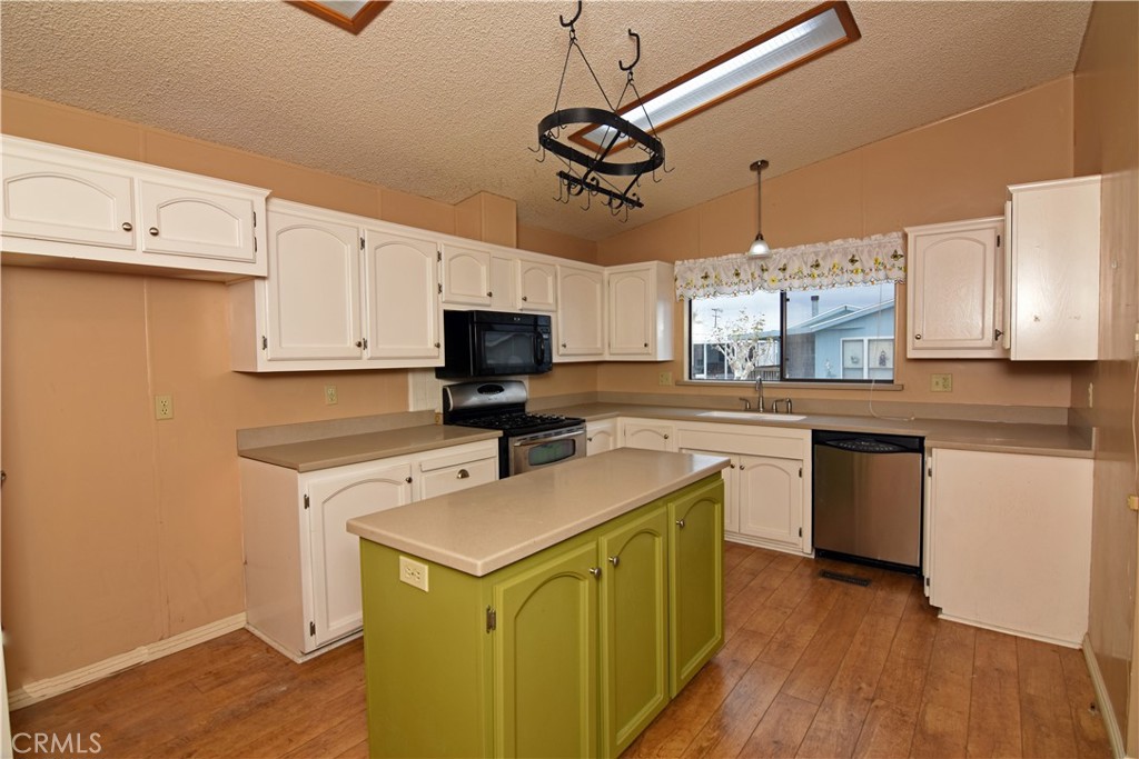 MLS #CV25261947 image #9