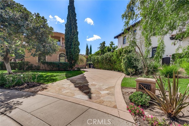 Detail Gallery Image 7 of 57 For 14173 Rancho Tierra Trl, San Diego,  CA 92130 - 5 Beds | 5/1 Baths