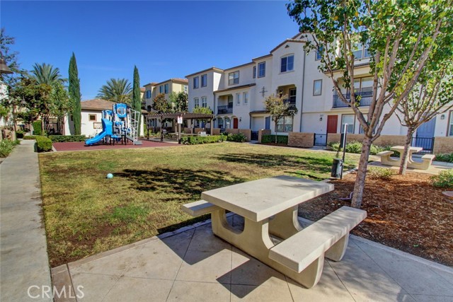 Detail Gallery Image 32 of 33 For 12464 Cassiopeia Ct, Corona,  CA 91752 - 2 Beds | 2/1 Baths