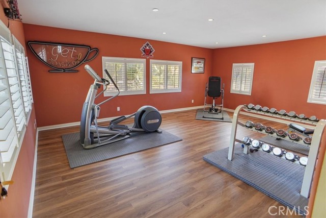 Detail Gallery Image 30 of 42 For 15355 Michael Crest, Canyon Country,  CA 91387 - 5 Beds | 3/1 Baths