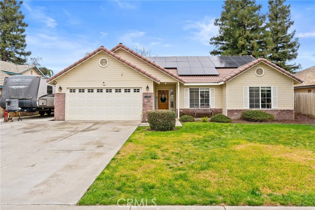 Detail Gallery Image 1 of 1 For 3040 W Rialto Ave, Visalia,  CA 93277 - 3 Beds | 2 Baths