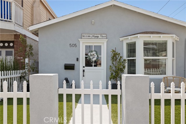 505 Hollowell Avenue, Hermosa Beach, California 90254, 3 Bedrooms Bedrooms, ,1 BathroomBathrooms,Residential,Sold,Hollowell,SB22037342