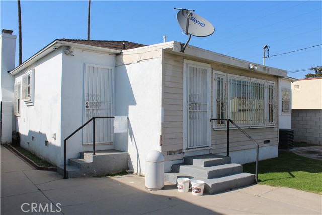 Detail Gallery Image 21 of 49 For 9812 S Denker, Los Angeles,  CA 90047 - 2 Beds | 1 Baths