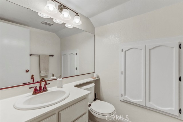 Detail Gallery Image 18 of 45 For 904 Lombard Ct, Costa Mesa,  CA 92626 - 3 Beds | 2/1 Baths
