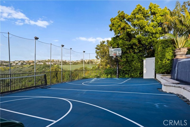 Image 44 of 54 For 445 Isabella Ter