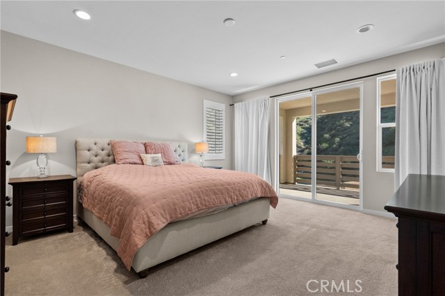 Detail Gallery Image 24 of 56 For 28332 Clarion, Canyon Country,  CA 91350 - 5 Beds | 4/1 Baths