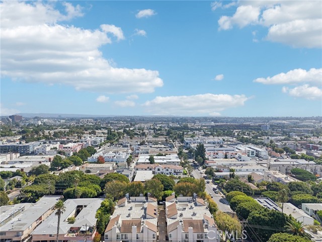 Detail Gallery Image 38 of 43 For 2909 Arizona Ave #3,  Santa Monica,  CA 90404 - 3 Beds | 2/1 Baths