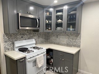 1724 Fellows Place, Pomona CA: https://media.crmls.org/medias/cf0f2e8e-cf96-4908-9208-4179e77f7cf6.jpg