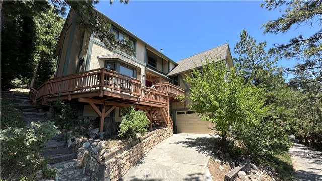 Detail Gallery Image 1 of 26 For 27808 Alpen Dr, Lake Arrowhead,  CA 92352 - 4 Beds | 3/1 Baths