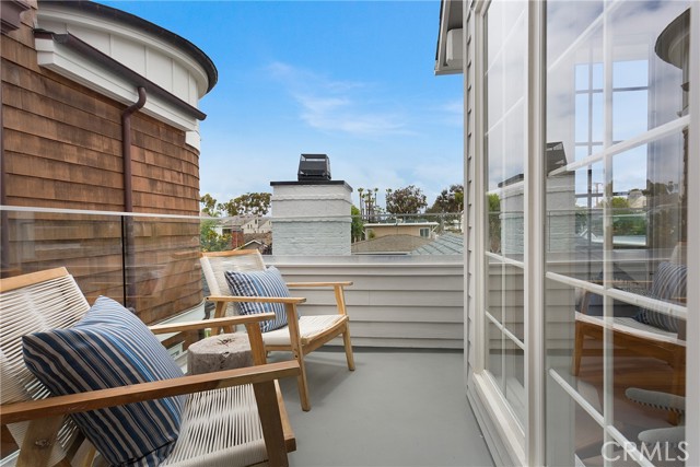 Detail Gallery Image 32 of 47 For 608 Acacia Ave, Corona Del Mar,  CA 92625 - 3 Beds | 3 Baths