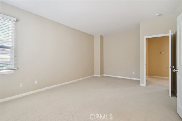 27 Antique Rose, Irvine CA: https://media.crmls.org/medias/cf106453-39bf-40c7-bdc6-0e4d49ad870d.jpg