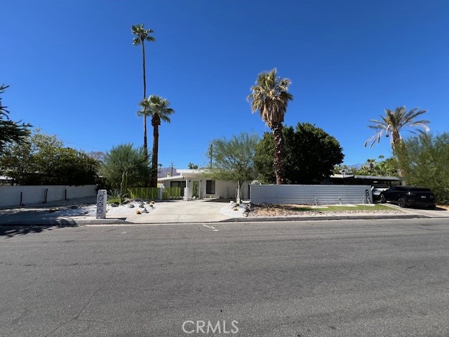 MLS #OC25034108 img 1